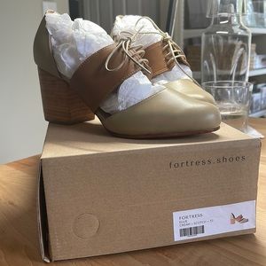 Fortress Ellie Shoes in Cream and Scotch color. Size 37. New in box. Never worn.